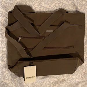 Baggallini Tan Nylon Tote Bagg New